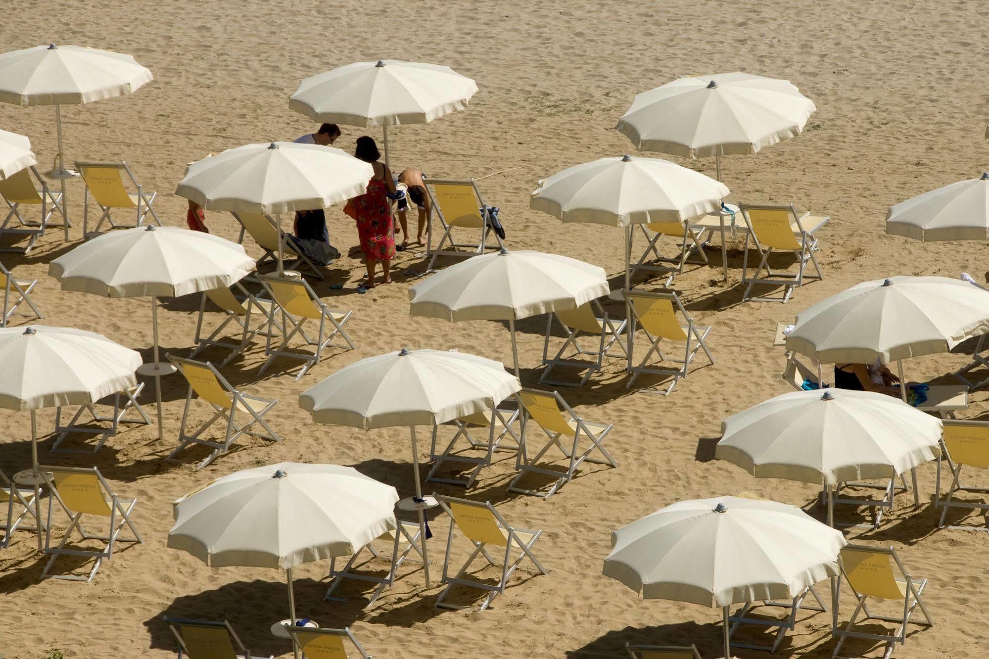 玫瑰酒店（Hotel Roses Roseto Degli Abruzzi）
